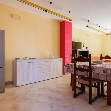 בית נופש Casa Corte Pupino *
